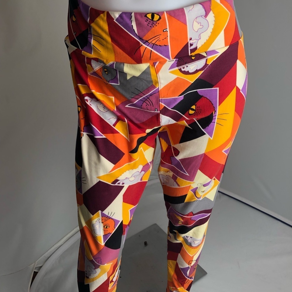 Lularoe multicolor geometric cat leggings TC2